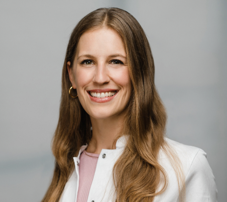 Dr. Anne Latz